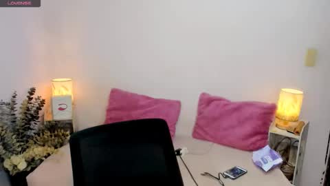 Snapshot of jelayasianxx chatting on 11-08-25, 07:19 Lexie online show from 11-08-25, 07:19