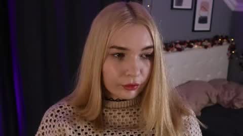Snapshot of jelena_cuc chatting on 05-28-26, 10:01 Sofia online show from 05-28-26, 10:01