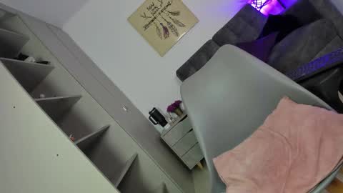 Jelen online show from 02-15-25, 06:12