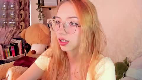 Snapshot of jelly_w5 chatting on 09-23-25, 08:01 Jelly  online show from 09-23-25, 08:01