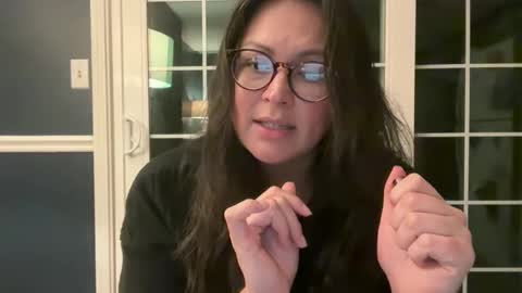 Snapshot of jellybeanin chatting on 12-27-24, 08:45 Jelli online show from 12-27-24, 08:45