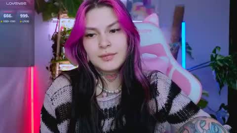 Snapshot of jelyaa chatting on 06-17-26, 05:47 Jelya online show from 06-17-26, 05:47
