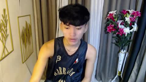 Snapshot of jemart_urnaughtboy chatting on 07-28-26, 12:48 jemart_urnaughtboy online show from 07-28-26, 12:48