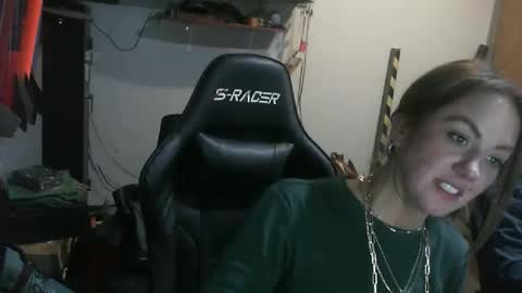 Snapshot of jen4funandspice chatting on 04-11-26, 05:34 jen4funandspice online show from 04-11-26, 05:34