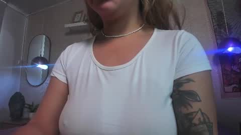 jen_rose_ online show from 06-20-26, 08:22