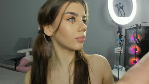 Dolly online show from 01-24-25, 07:28