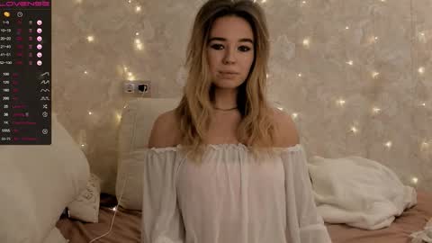 Snapshot of jeniferji chatting on 11-04-25, 03:22 EvaSileZ online show from 11-04-25, 03:22