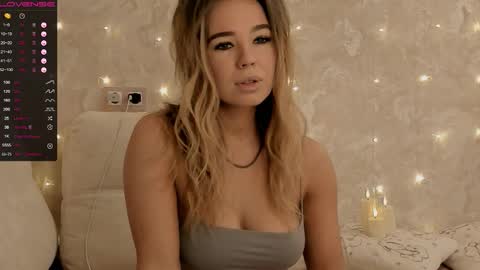 Snapshot of jeniferji chatting on 11-29-25, 05:10 EvaSileZ online show from 11-29-25, 05:10