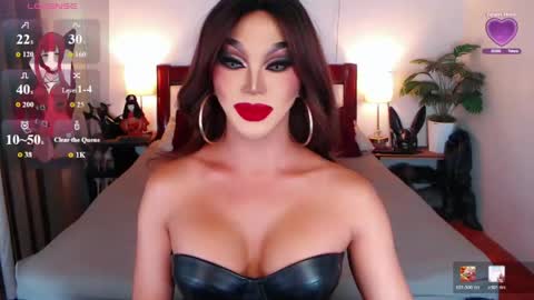 Queen Jenifer online show from 04-26-26, 06:27