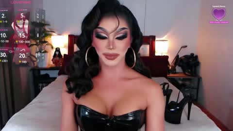 Snapshot of jenifers_body chatting on 05-24-26, 07:13 Queen Jenifer online show from 05-24-26, 07:13