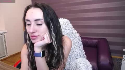 Kira online show from 02-12-26, 08:42