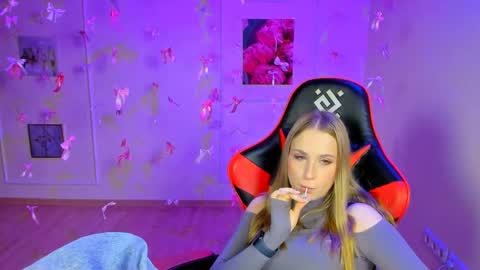 Jenny online show from 05-11-26, 06:30