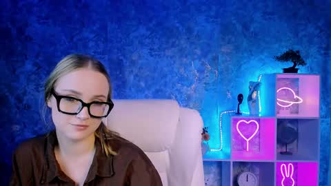 Jenny online show from 05-15-26, 04:36