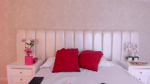 Samanta online show from 11-20-25, 06:29