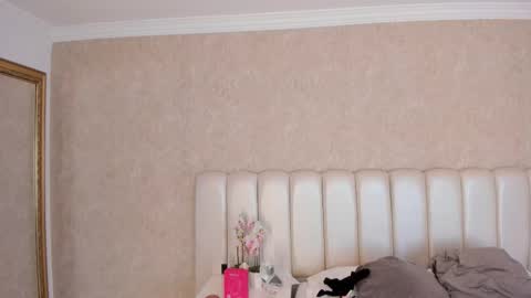 Samanta online show from 12-20-25, 07:10