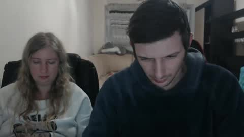 JenisAndPeter online show from 03-08-25, 04:17