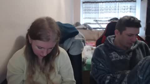 JenisAndPeter online show from 11-08-25, 07:52