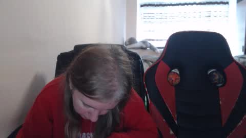 JenisAndPeter online show from 11-18-25, 08:30