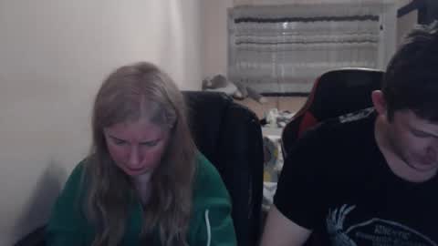 JenisAndPeter online show from 04-15-26, 07:58