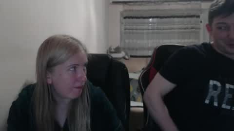 JenisAndPeter online show from 04-24-26, 06:21