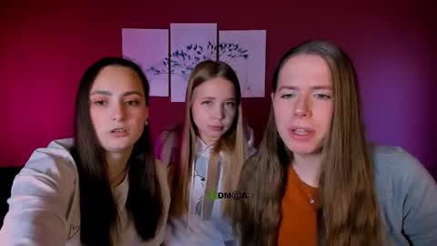 jenna_elayne online show from 12-17-25, 09:37