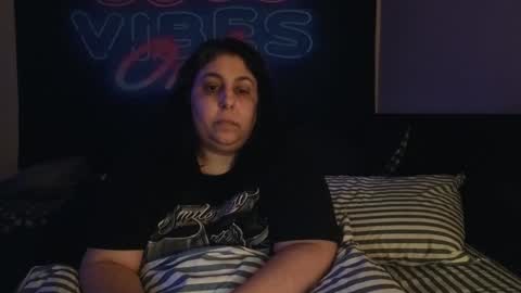 Snapshot of jennabrady chatting on 09-19-25, 05:13 Dragon Queen. Be my Dragon -- and online show from 09-19-25, 05:13