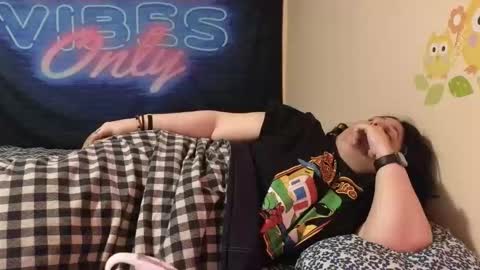  Dragon Queen. Be my Dragon --  and  online show from 02-04-26, 11:42