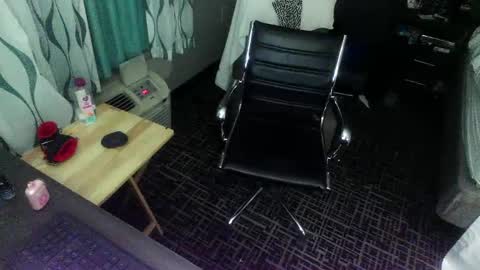 Jenna Cross online show from 01-28-25, 05:54