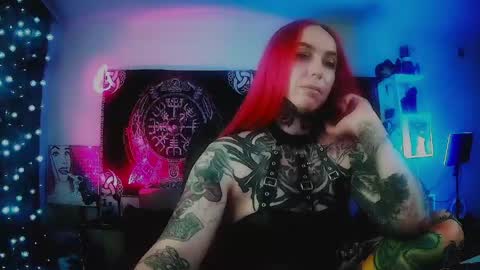 Snapshot of jennalovvee chatting on 05-20-26, 12:50 Mrs. Jenna online show from 05-20-26, 12:50