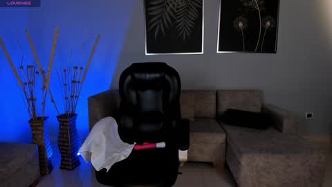 Jenna Olson  online show from 02-06-25, 10:37