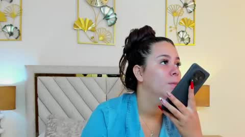 Snapshot of jenner_madison chatting on 06-10-26, 11:53 jenner_madison online show from 06-10-26, 11:53