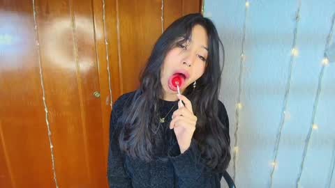 Jenner online show from 12-12-24, 07:52