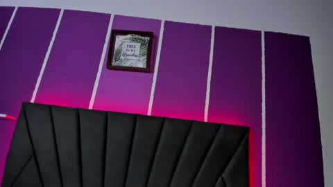 Jenner online show from 12-28-24, 08:48