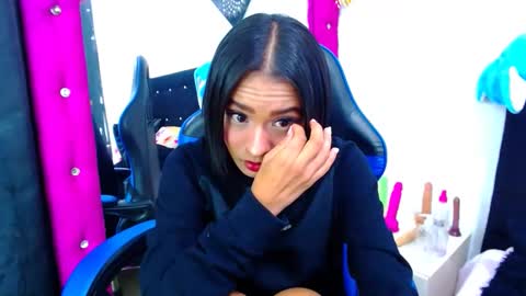 jenn online show from 04-11-26, 07:56