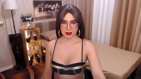 jenniegarcia online show from 04-12-26, 07:41