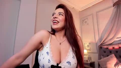 Snapshot of jenniekim_18 chatting on 09-24-25, 11:13 Jennie online show from 09-24-25, 11:13