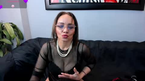 Jennie online show from 09-19-25, 12:06