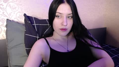 Snapshot of jennifeeeer chatting on 01-07-25, 09:46 Helen online show from 01-07-25, 09:46