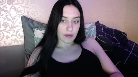 Snapshot of jennifeeeer chatting on 01-23-25, 10:22 Helen online show from 01-23-25, 10:22