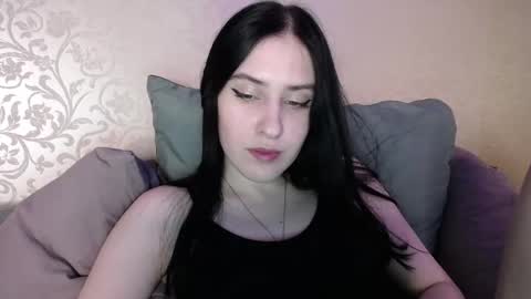 Snapshot of jennifeeeer chatting on 02-24-25, 10:36 Helen online show from 02-24-25, 10:36