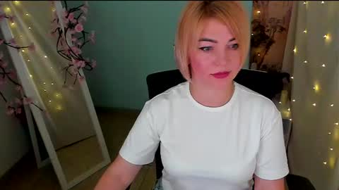 Jennifer online show from 06-19-26, 07:12
