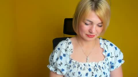 Jennifer online show from 07-17-26, 06:20