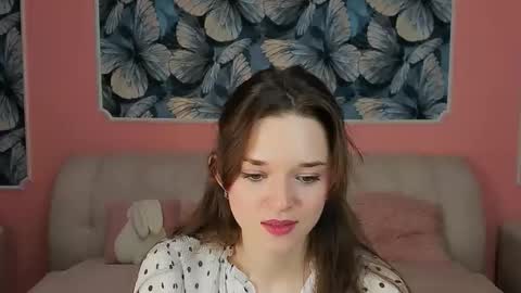 Snapshot of jennifer_di chatting on 02-20-26, 04:51 jennifer_di online show from 02-20-26, 04:51