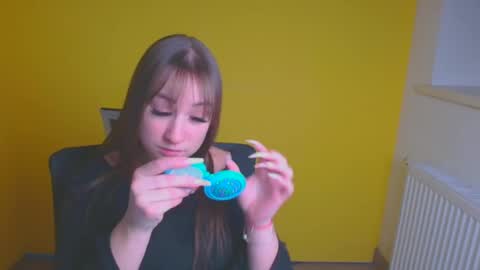 Jennifer online show from 12-25-24, 10:17