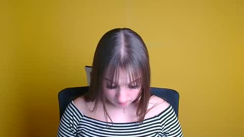 Jennifer online show from 01-04-25, 04:32