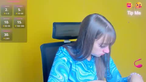 Jennifer online show from 09-13-25, 05:29