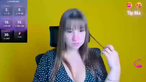 Jennifer online show from 09-23-25, 05:54