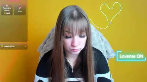 Jennifer online show from 11-03-25, 06:36