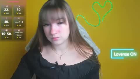 Jennifer online show from 11-10-25, 06:34