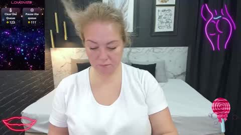 Jennifer online show from 03-07-25, 08:33